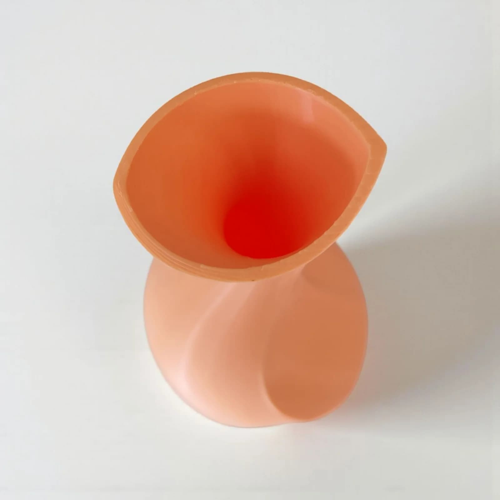 "Aura" Minimalist Vase 4
