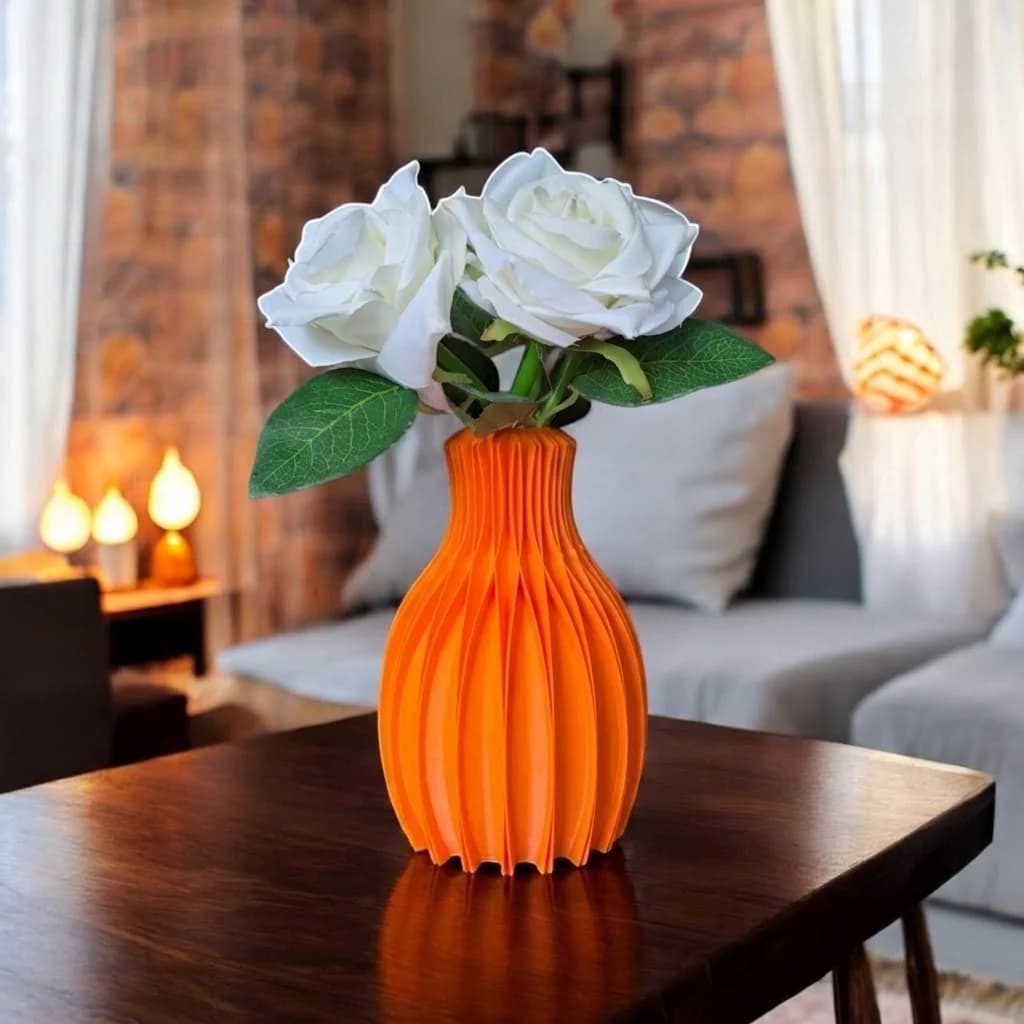 "Facetta" Faceted Vase 2